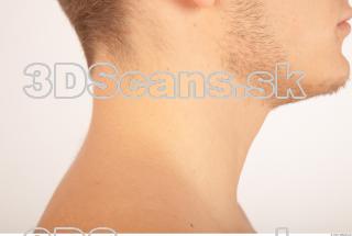 Photo reference of neck 0003